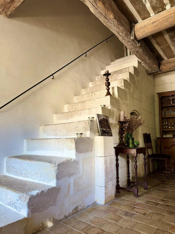 Maison traditionnelle - 252 m² - 7 pièces