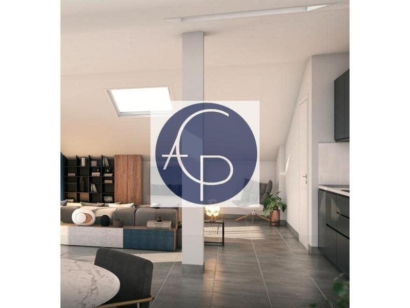 Appartement - 102 m² - 5 pièces