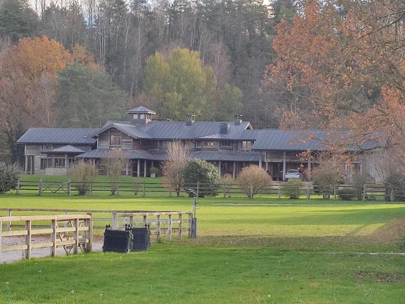 Haras - 700 m² - 26 pièces