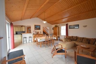 Maison - 124 m² - 7 pièces