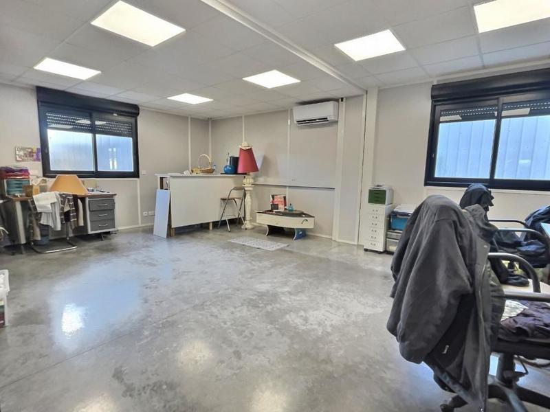 Bureau - 244 m² - 4 pièces