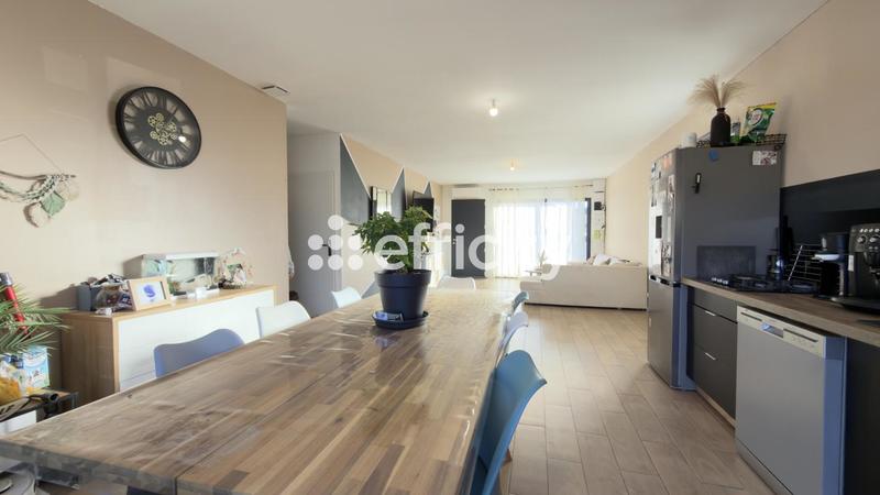 Maison - 96 m² - 5 pièces