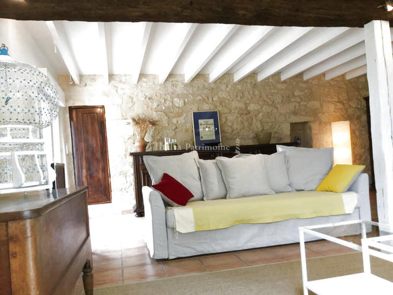 Maison - 380 m² - 14 pièces