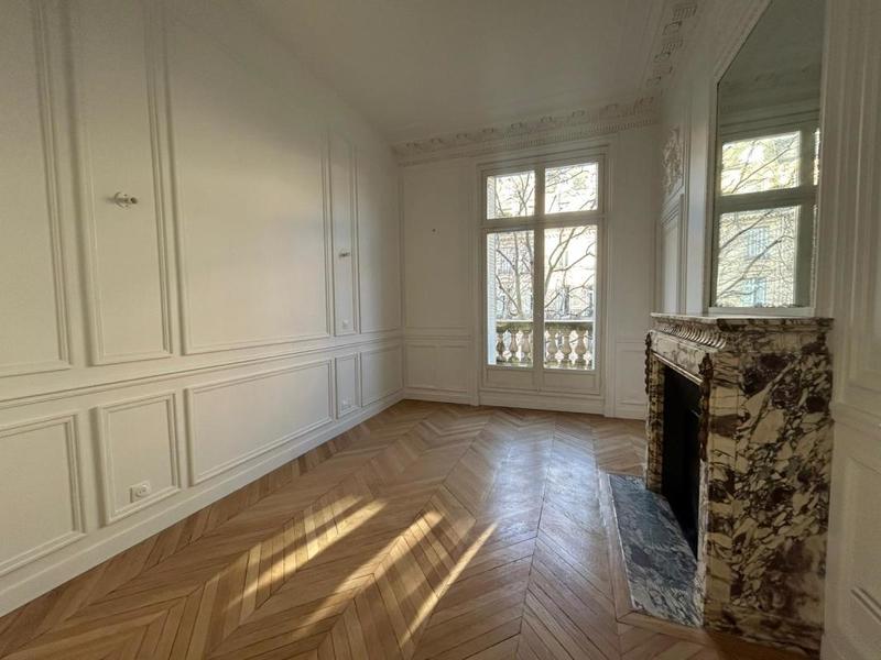 Appartement - 187 m² - 5 pièces