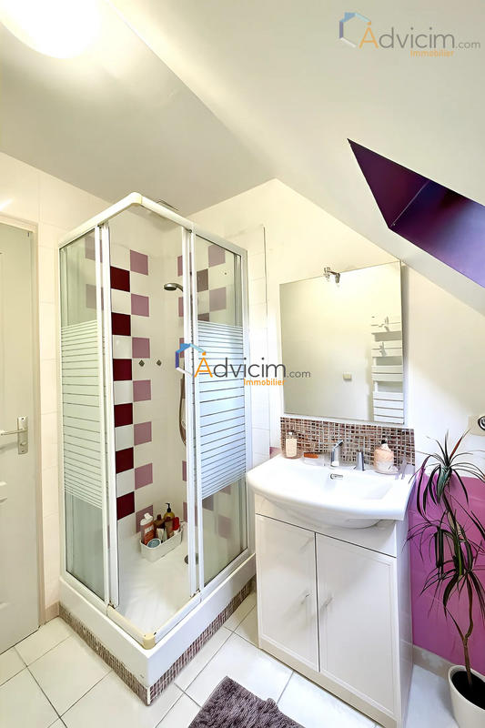 Maison contemporaine - 153 m² - 7 pièces