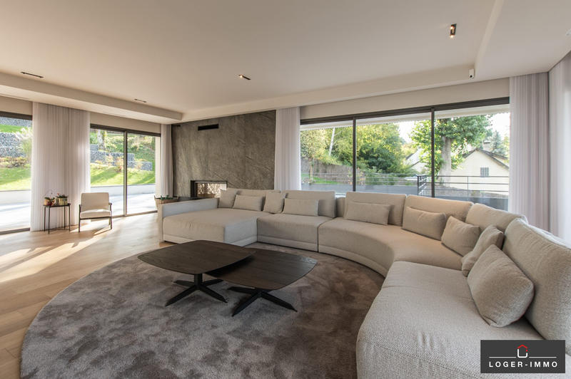 Villa - 318 m² - 7 pièces