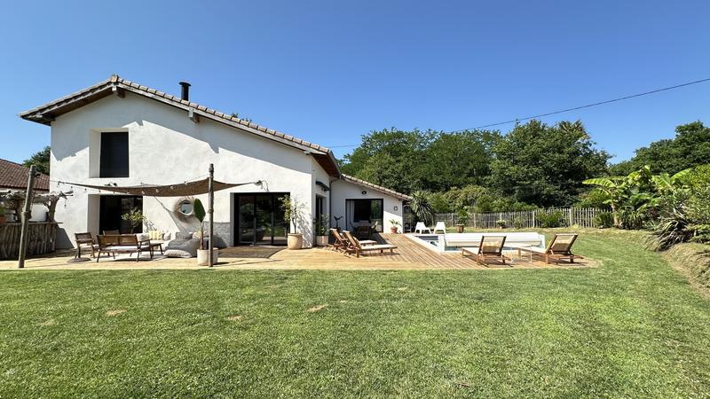 Maison de campagne - 220 m² - 6 pièces