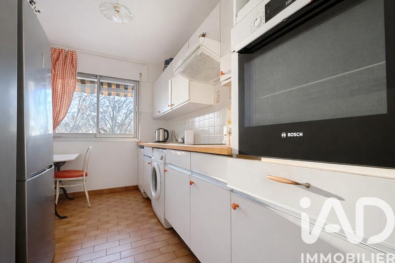 Appartement - 90 m² - 4 pièces