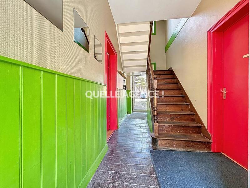 Immeuble - 119 m² - 6 pièces