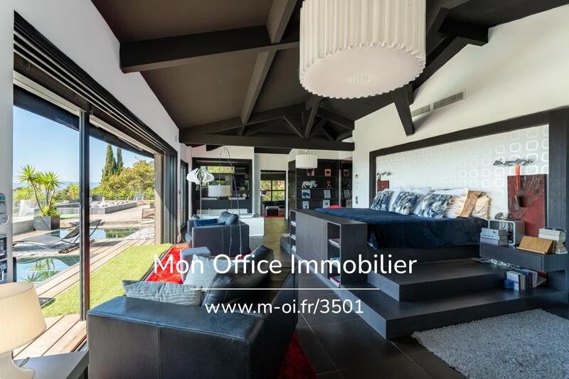 Villa - 465 m² - 12 pièces