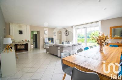 Maison - 163 m² - 8 pièces