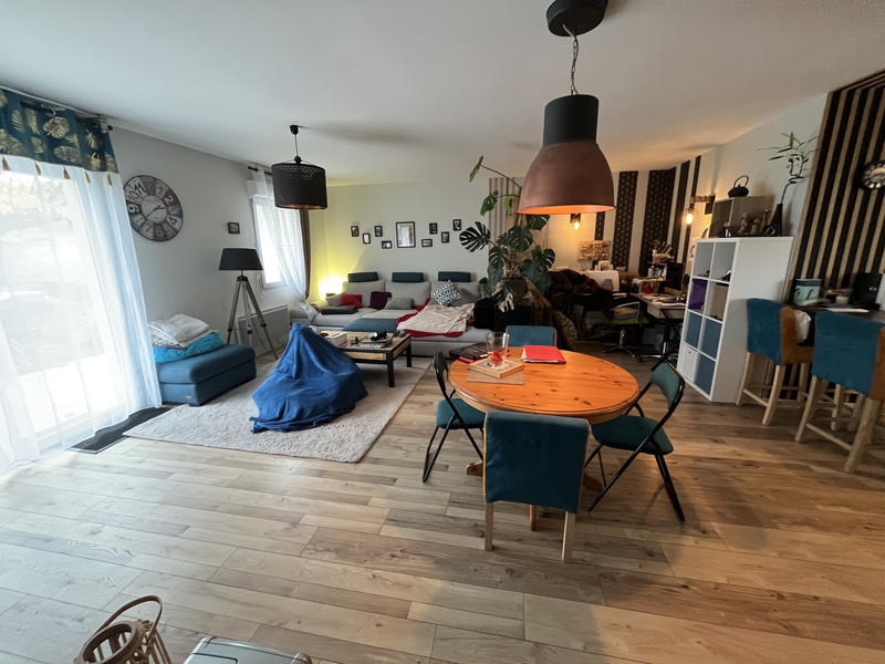 Maison - 94 m² - 4 pièces