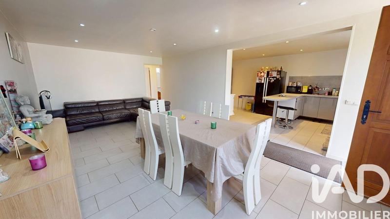 Maison - 200 m² - 10 pièces