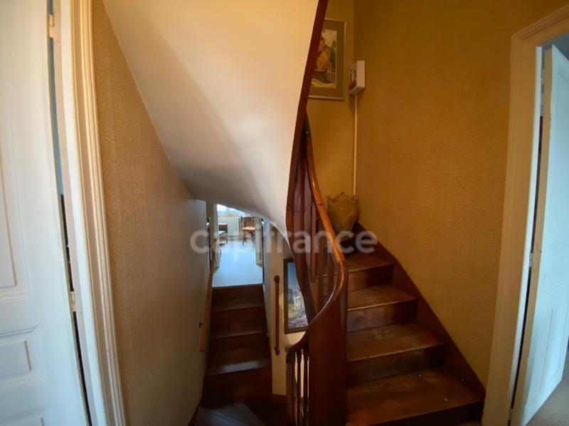 Maison de ville - 148 m² - 9 pièces