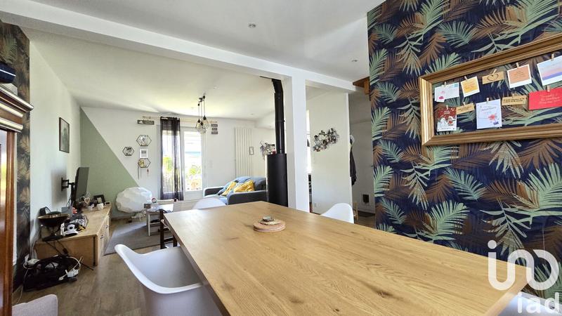 Maison - 93 m² - 5 pièces