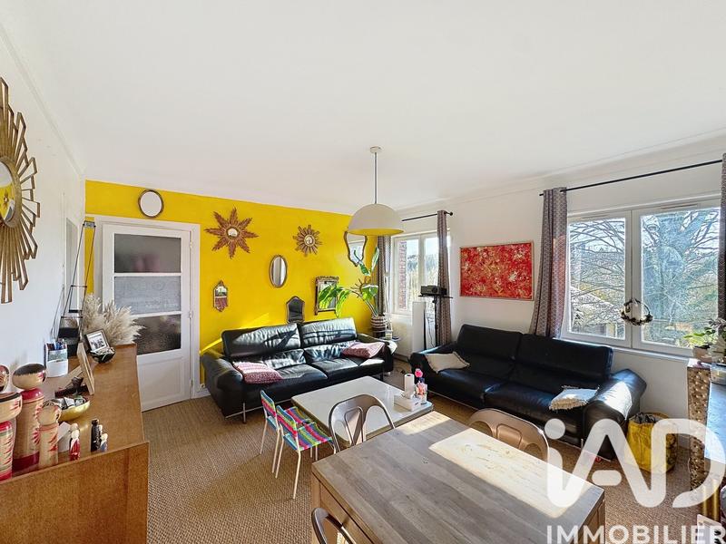 Appartement - 99 m² - 5 pièces