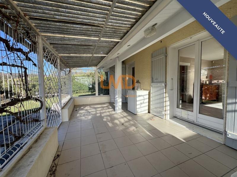 Maison - 99 m² - 5 pièces