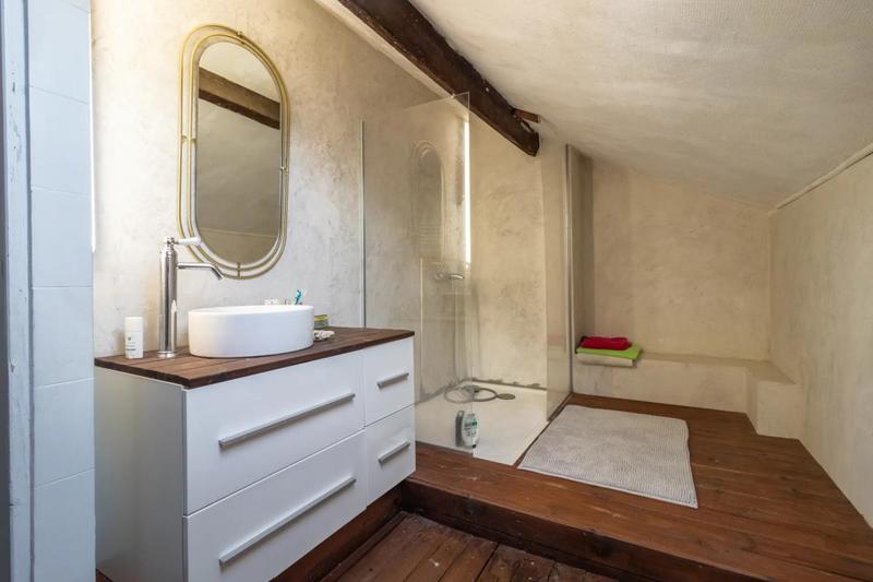 Appartement - 60 m² - 4 pièces