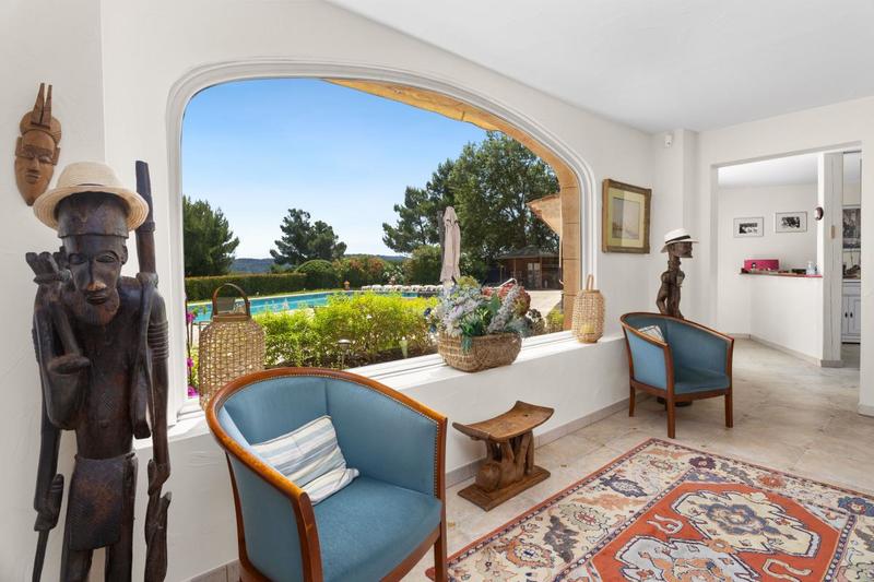 Maison - 294 m² - 5 pièces