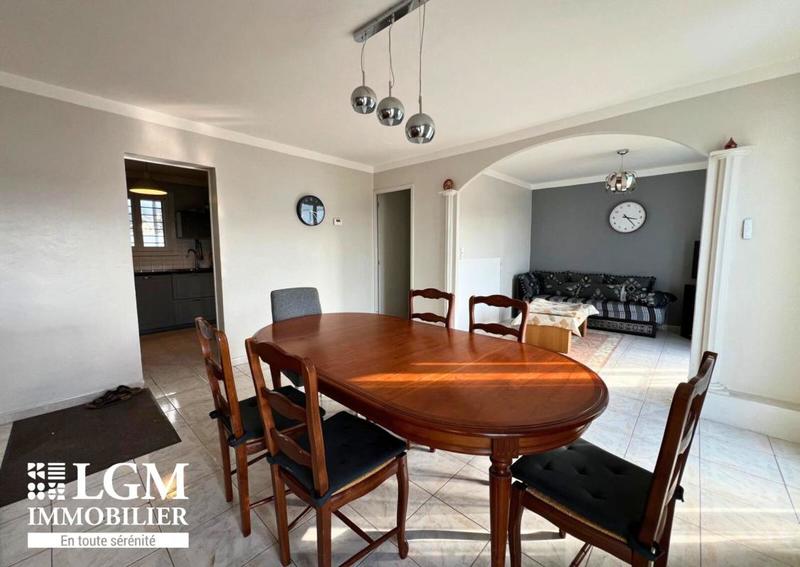 Appartement - 75 m² - 3 pièces