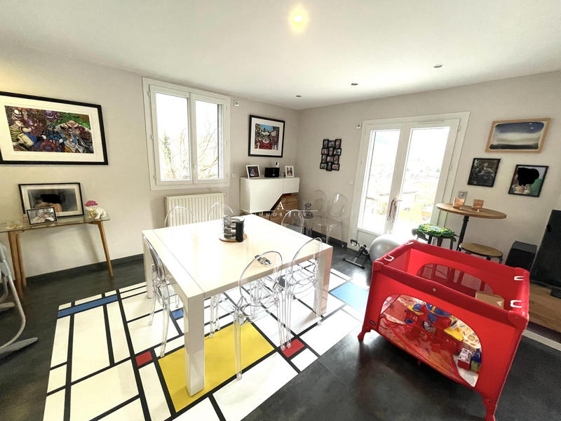 Maison - 190 m² - 6 pièces