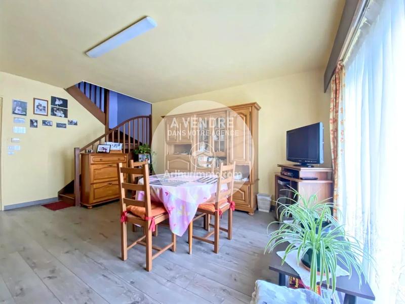 Maison - 102 m² - 5 pièces