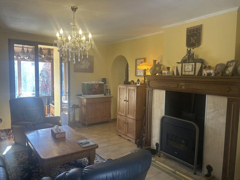 Maison - 273 m² - 15 pièces