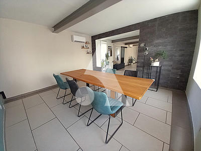 Maison - 163 m² - 8 pièces
