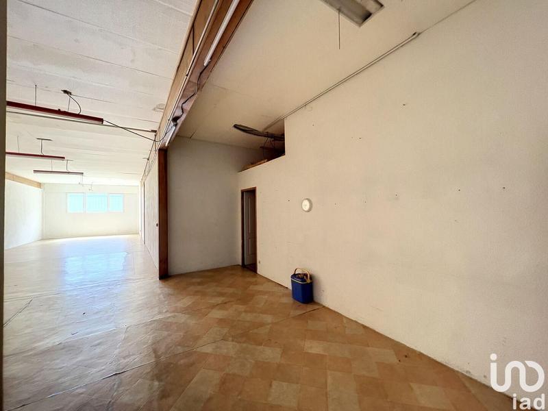 Local commercial - 3 000 m²