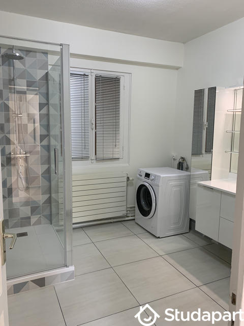 Appartement - 80 m² - 3 pièces