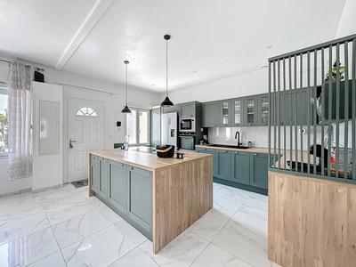 Maison - 135 m² - 5 pièces