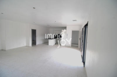 Maison - 107 m² - 4 pièces