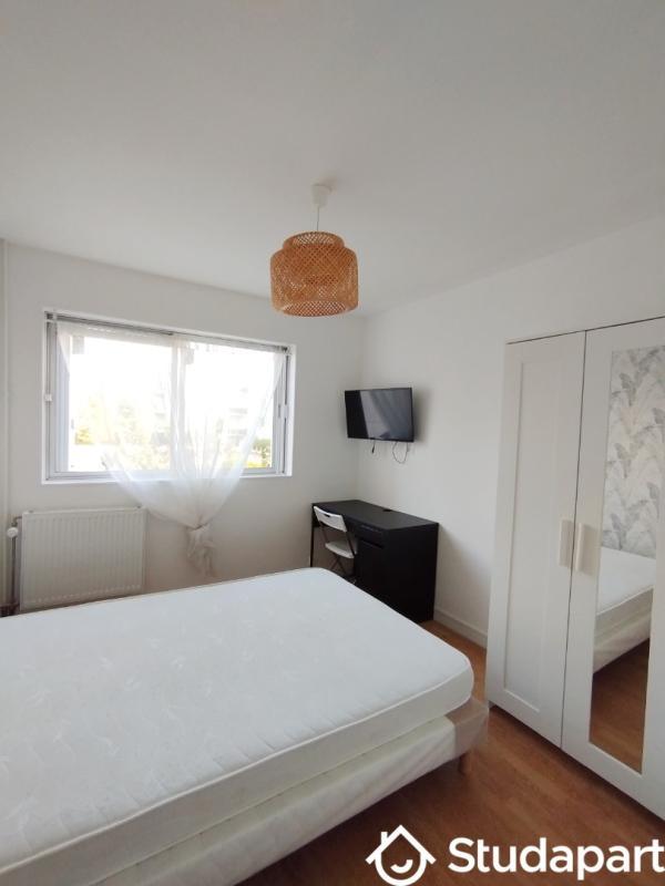 Chambre - 10 m² - 1 pièce