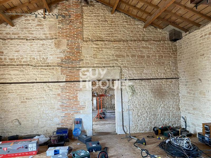 Maison - 230 m² - 5 pièces