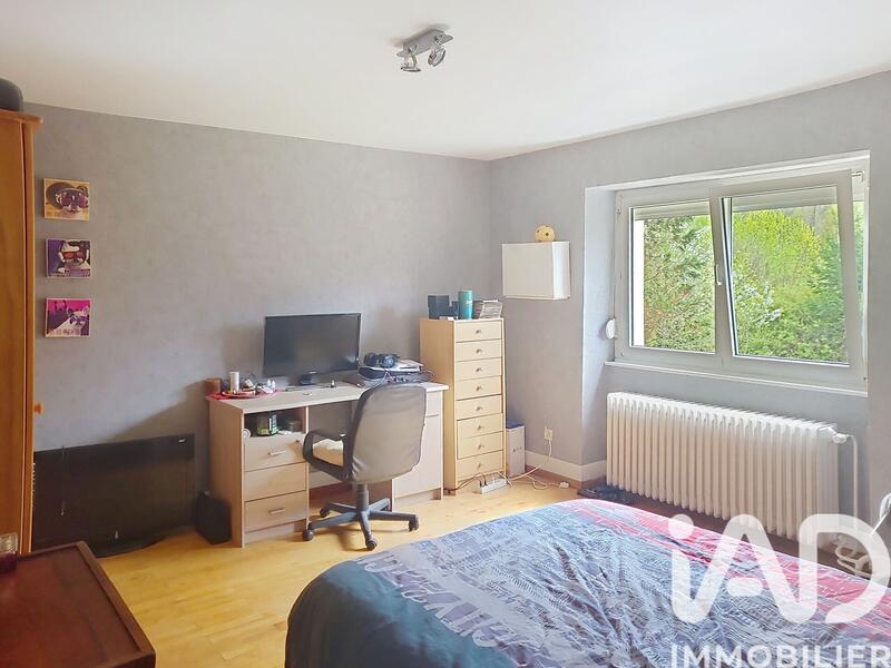 Maison - 172 m² - 7 pièces