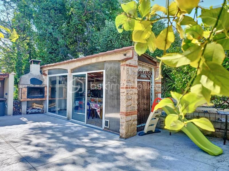 Villa - 232 m² - 9 pièces