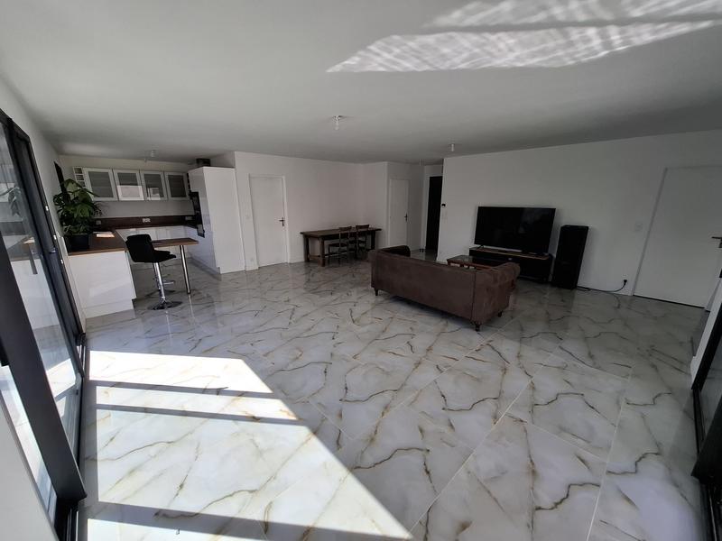 Maison - 103 m² - 4 pièces