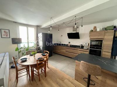 Immeuble - 145 m² - 5 pièces