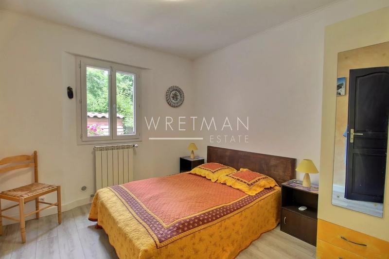 Villa - 199 m² - 10 pièces