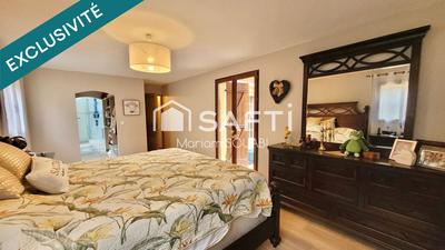 Villa - 260 m² - 8 pièces