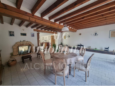 Maison - 170 m² - 6 pièces