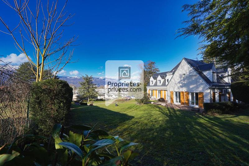 Appartement - 81 m² - 3 pièces