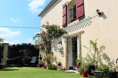 Maison - 168 m² - 8 pièces