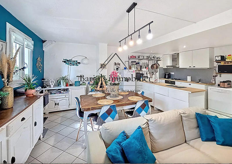 Appartement - 95 m² - 4 pièces