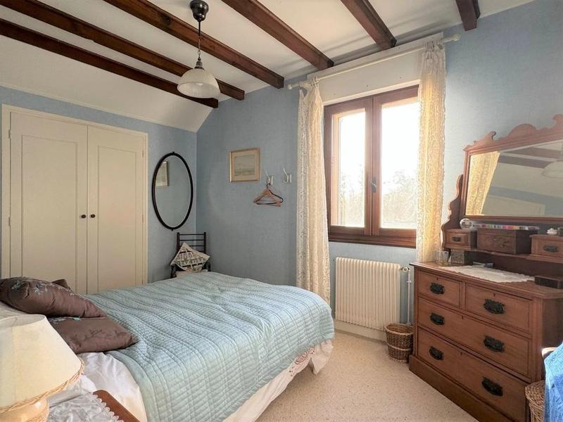 Propriété - 204 m² - 9 pièces