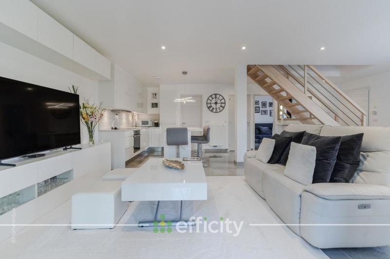 Maison - 145 m² - 5 pièces