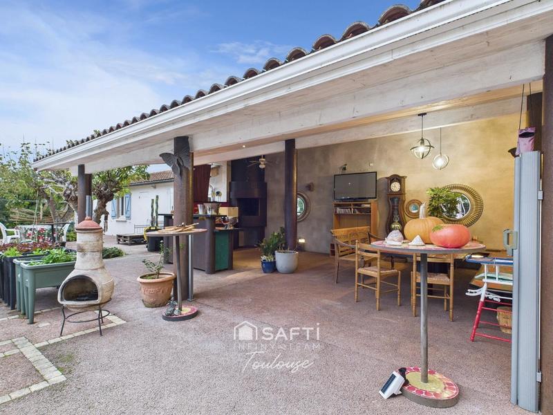 Maison - 274 m² - 8 pièces