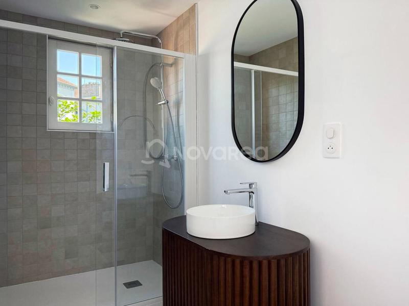 Maison de ville - 247 m² - 7 pièces