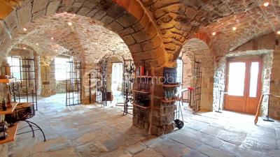 Immeuble - 255 m² - 18 pièces