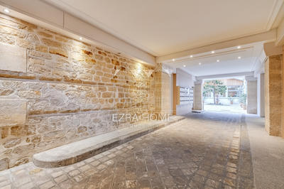 Appartement - 144 m² - 4 pièces